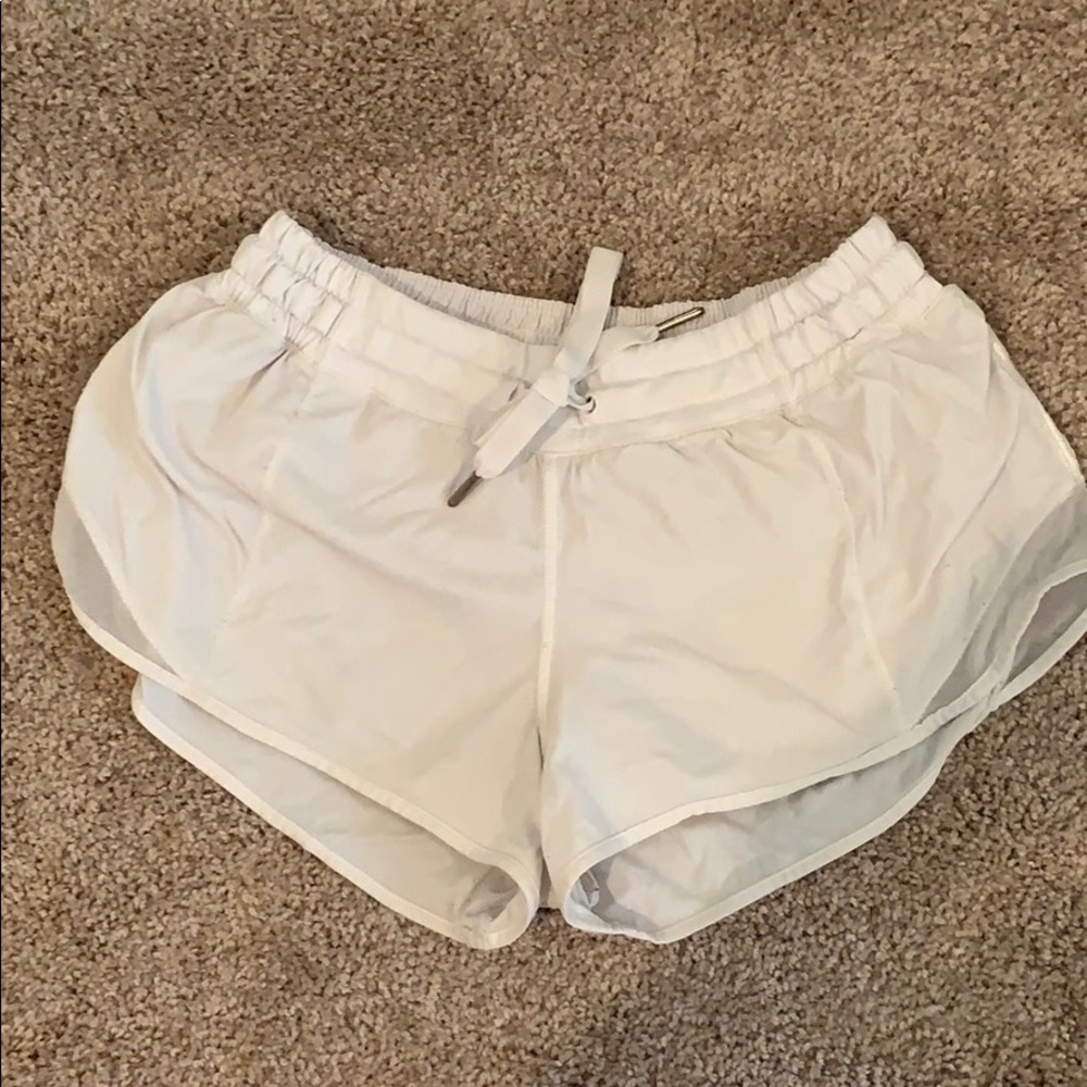 Lululemon Hotty Hot shorts